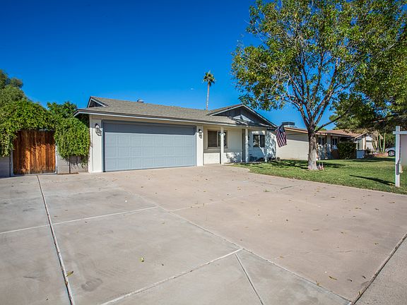2nd image of 1892 E Alameda Dr