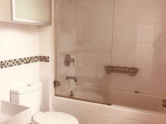 5th image of 64 7th Ave APT 1D