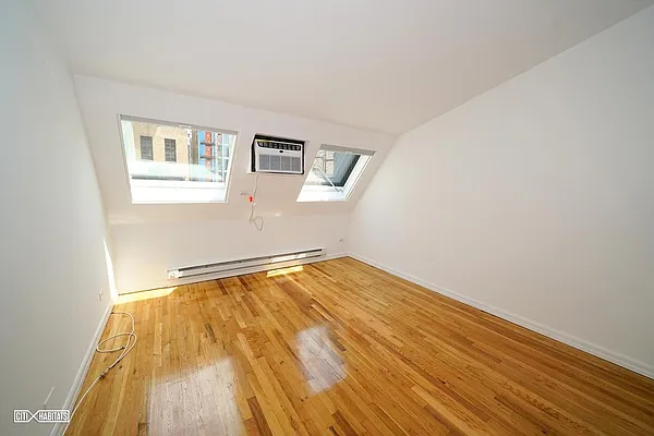 Rented by Citi Habitats | media 16