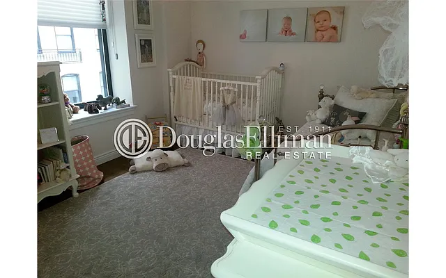 Rented by Douglas Elliman | media 8
