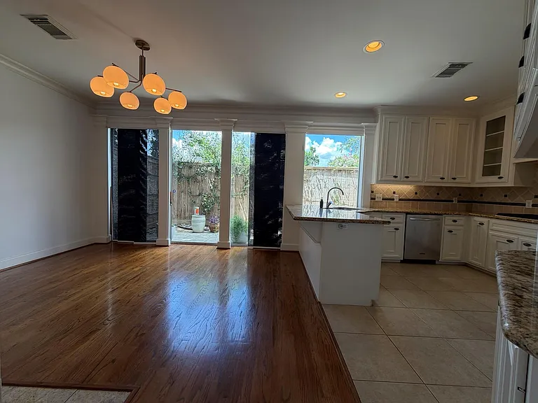 1315 Whispering Pines Dr — Photo 8
