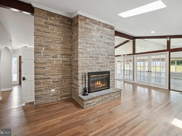 24404 Welsh Rd, Gaithersburg, MD 20882