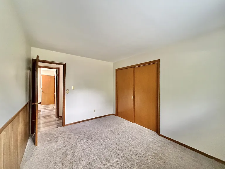 2437 S Country Ln — Photo 18