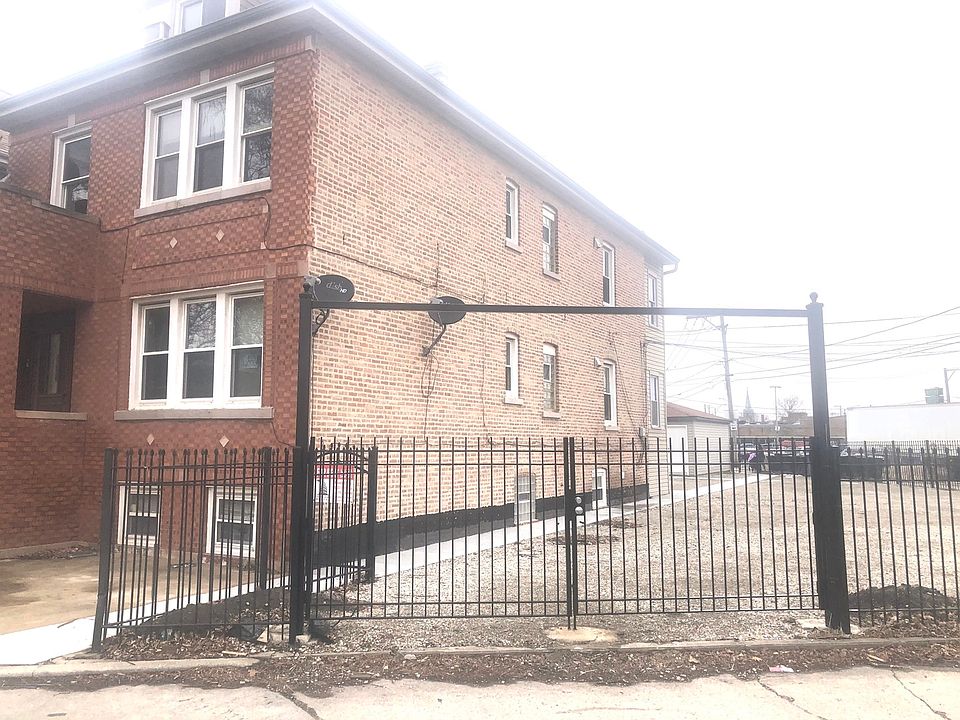 2nd image of 2728 W 41st St
