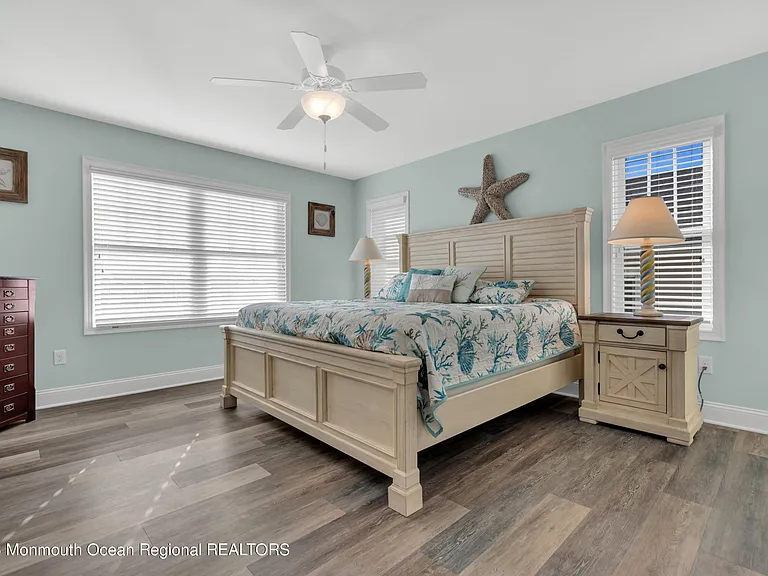 411 Harding Ave — Photo 37