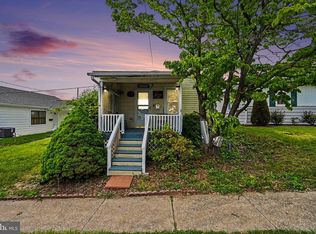 17 W Pine St, Enola, PA 17025