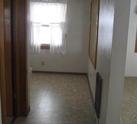 2nd image of 208 S McDow St