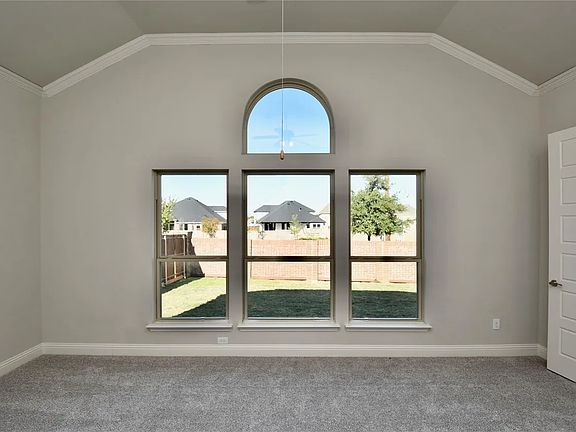 5th image of 1004 Sundrop Dr