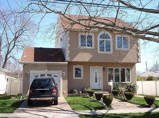 371 Peter Ave, Staten Island, NY 10306