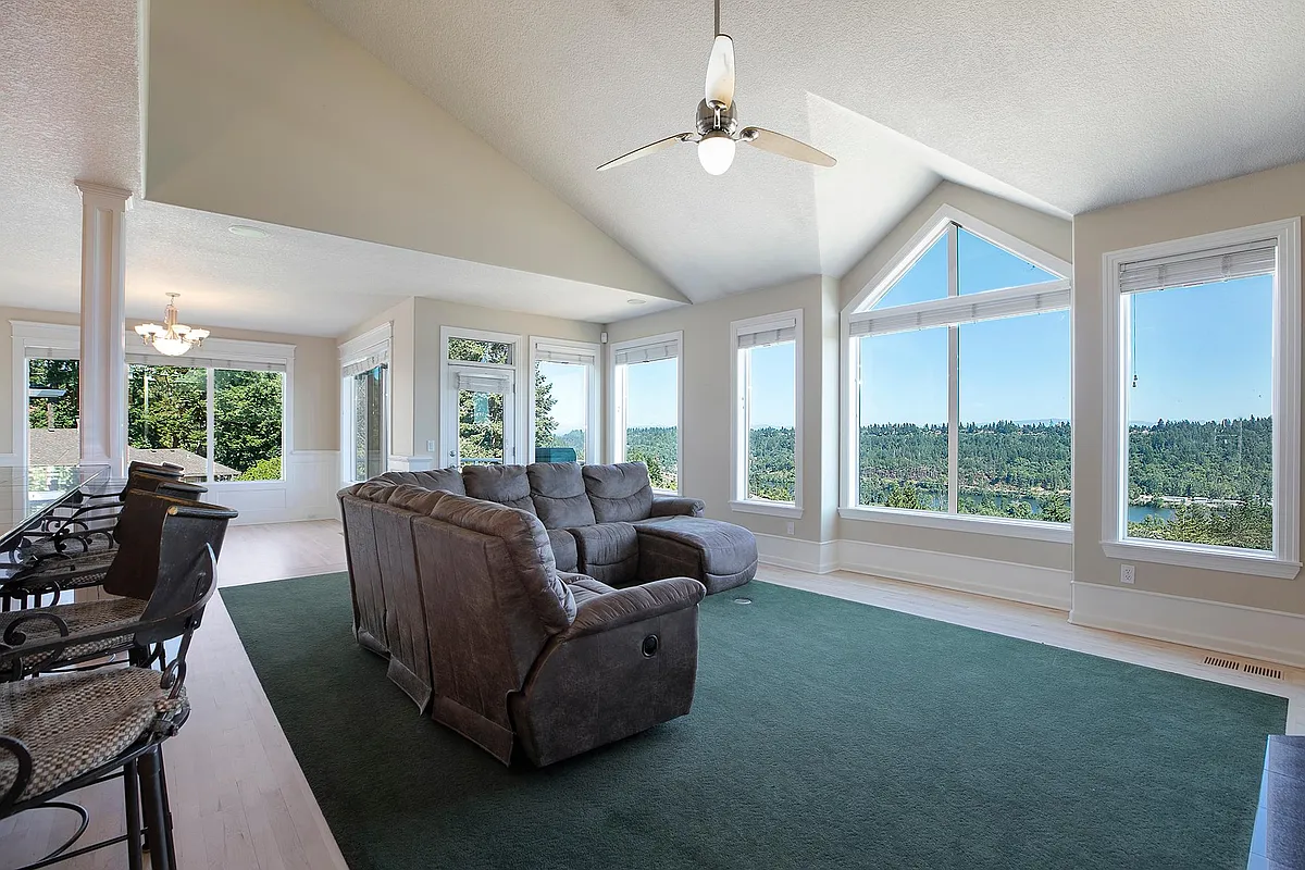 Grand Living Room with views of Willamette and Mt. Hood - Green Carpet is now Creamy Colored Carpet - 1914 Hall St