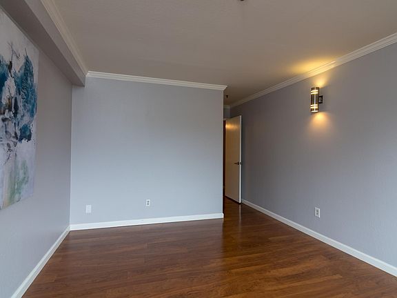5th image of 410 Sheridan Ave APT 446