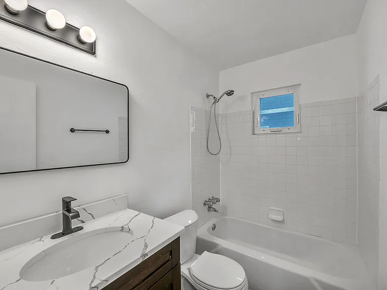 4433 Ocean View Ave #2 — Photo 12
