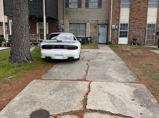 7112 Barrington Ct, New Orleans, LA 70128