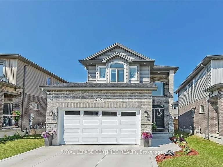 940 Reeves Ave — Photo 1