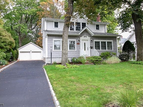 2nd image of 314 Knickerbocker Rd