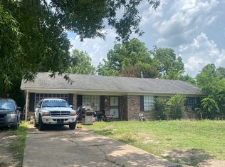 901 Balfour Rd, West Memphis, AR 72301