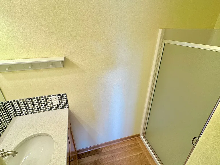8702 NE Glisan St — Photo 13