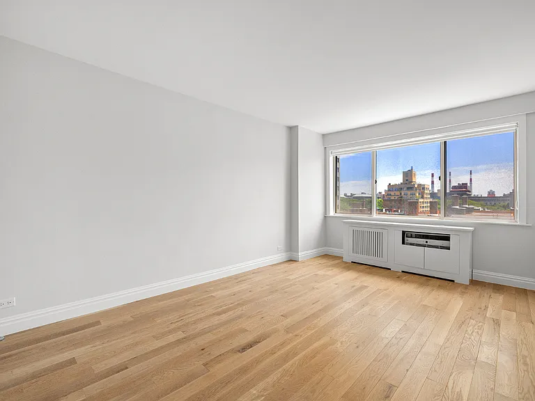 360 E 65th St #10H — Photo 7