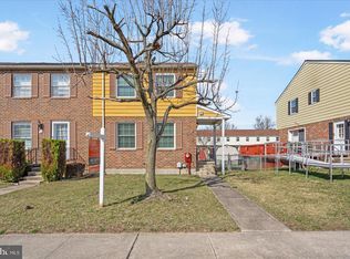 14 Lockett Ct, Essex, MD 21221