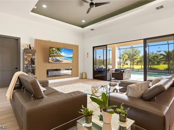 3325 SW 8th Ct, Cape Coral, FL 33914