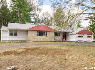 122 Maple Avenue, North Haven, CT 06473