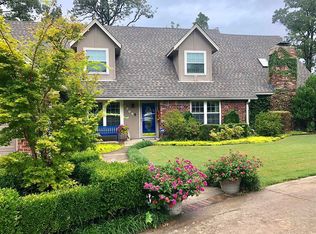 1609 Country Club Dr, Okmulgee, OK 74447
