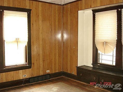 3rd image of 2924 E 121st St