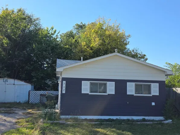 712 S Bryan Ave, North Platte, NE 69101