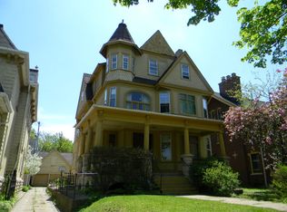 3037 W Kilbourn Ave, Milwaukee, WI 53208
