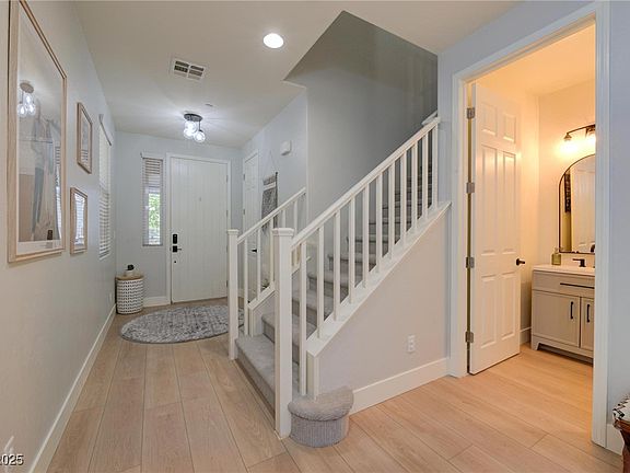 3rd image of 394 Espressivo St