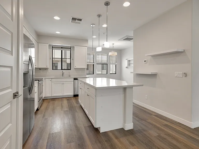 4235 N 26th St #13 — Photo 8