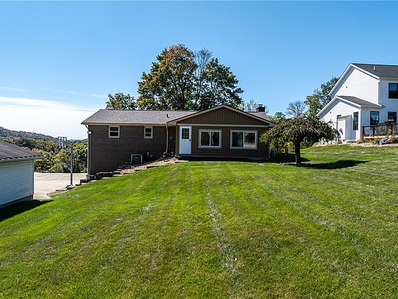 3rd image of 317 Fawcett Church Rd
