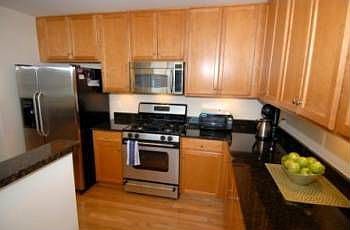 3rd image of 1000 N Randolph St APT 909