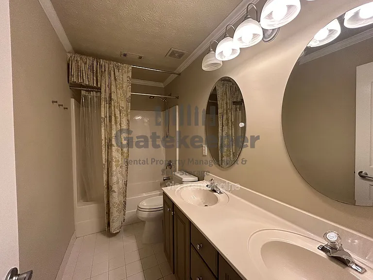 111 Hanbury Ln — Photo 21