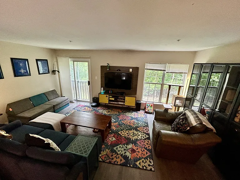 2228 Commissary Cir — Photo 2