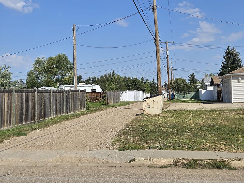 2nd image of 5802 52nd St