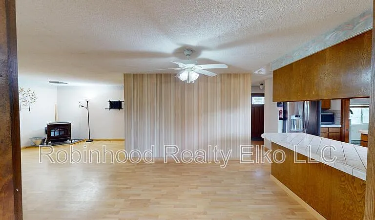 778 Lamont Dr — Photo 9