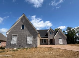 1558 John Thomas Cv, Hernando, MS 38632