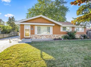 6748 Lone Elm Dr, Racine, WI 53402