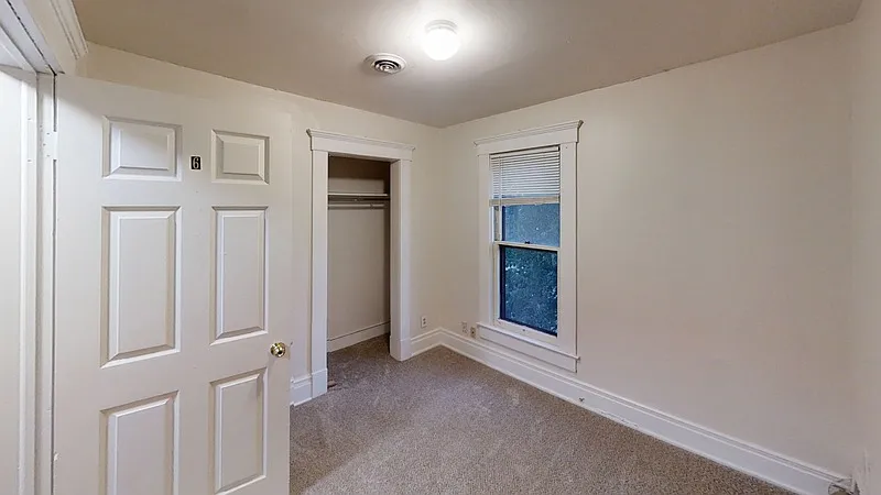 1 bed, 1.0 bath, 84 sqft, $800 — Photo 2
