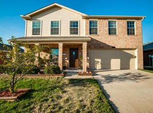 8917 Sagebrush Trl, Aubrey, TX 76227