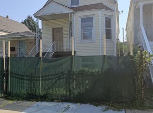 2837 N Ridgeway Ave, Chicago, IL 60618