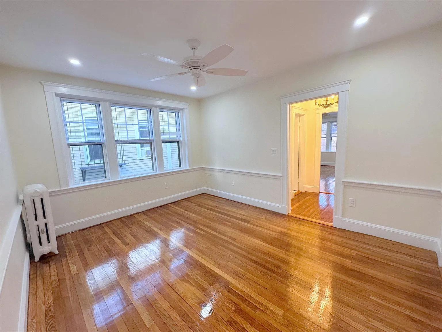 2 bed, 900 sqft, $3,475 — Photo 2