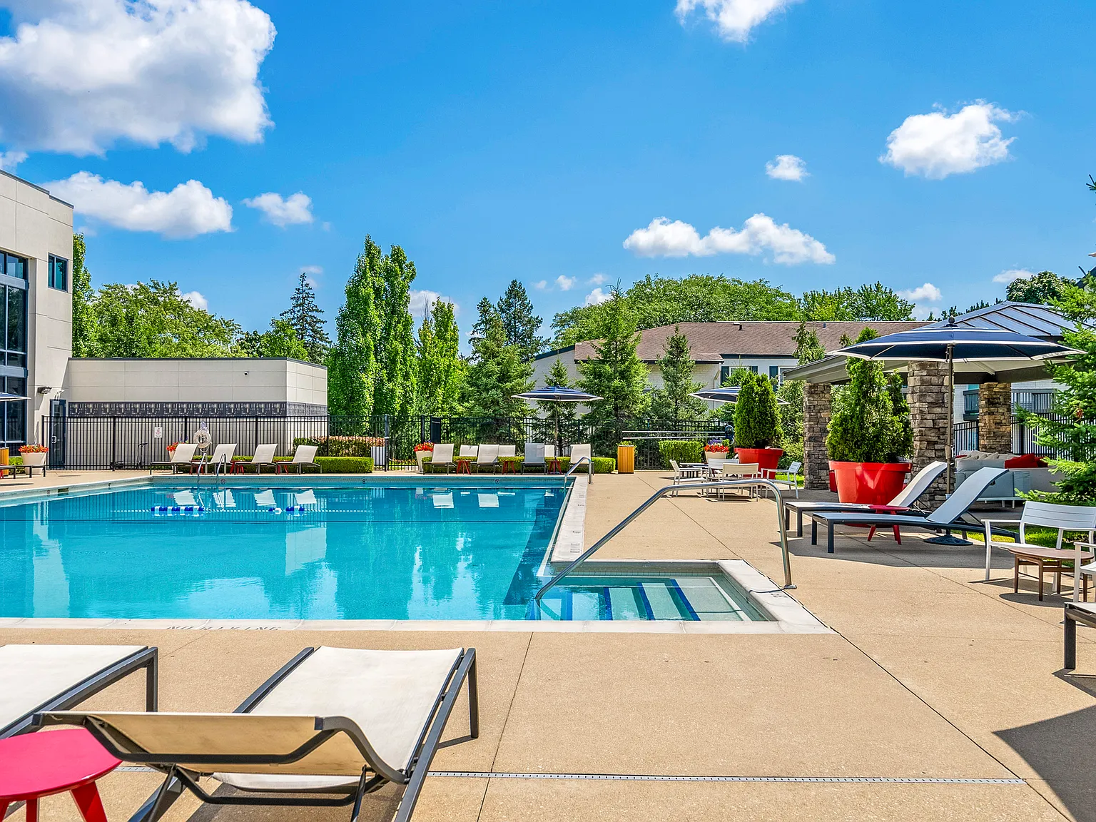 Residences at Arlington Heights — Photo 3