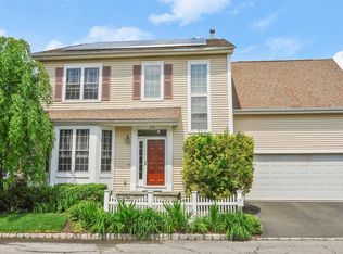 104 Reunion Rd, White Plains, NY 10603