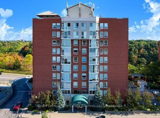 60 Old Mill Rd #604, Oakville, ON L6J 7V9