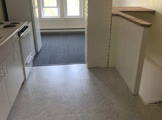 41 Bay St APT C, Northfield, NH 03276
