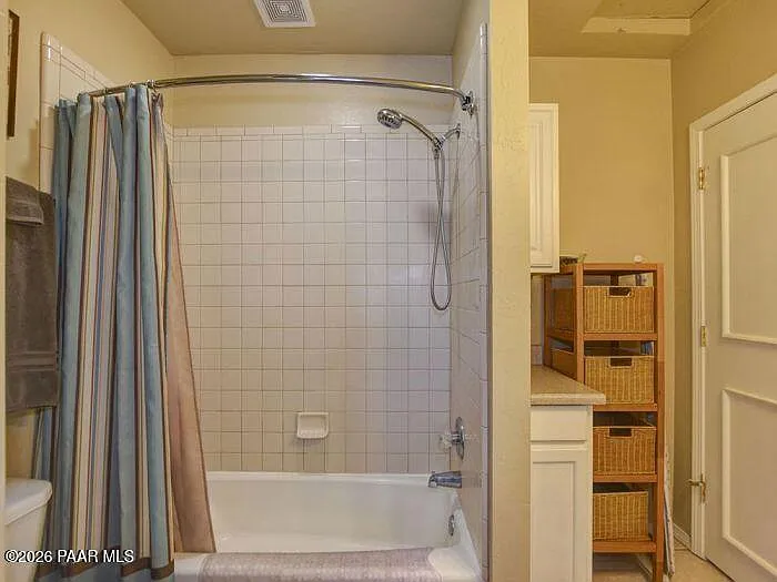 325 E Union St — Photo 18