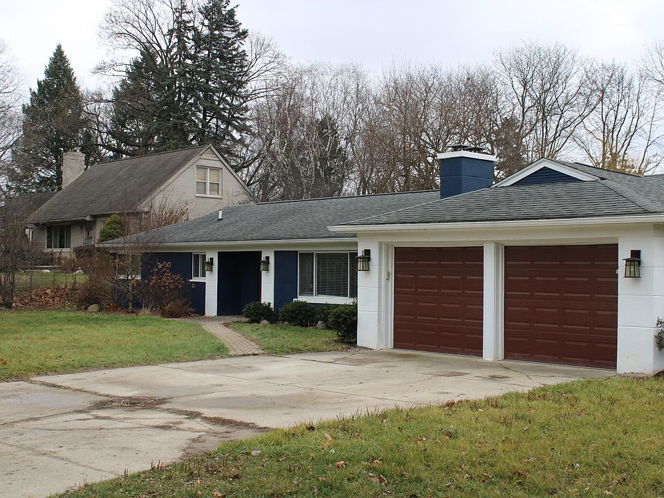 1st image of 176 Barrington Rd