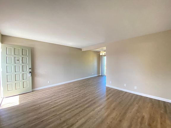 4th image of 2585 Jefferson St #38